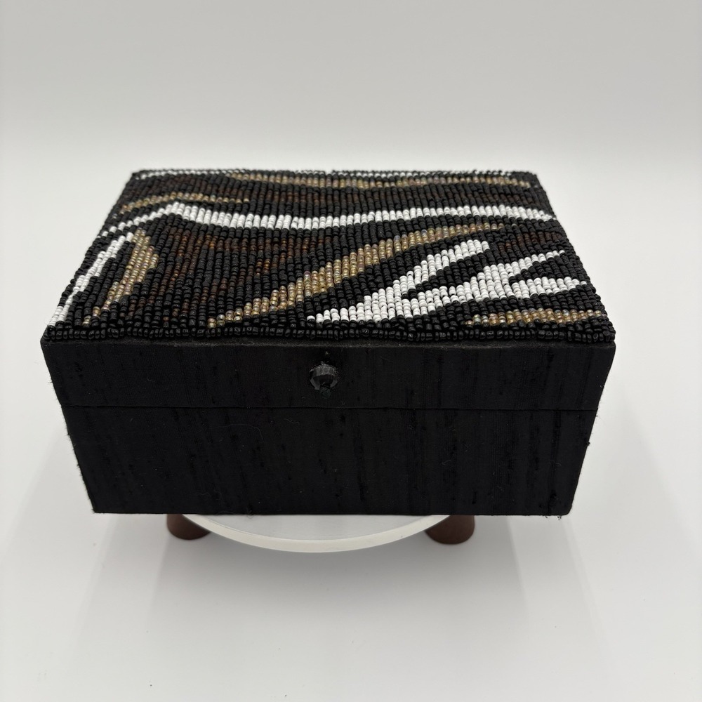 Vintage Handmade In India Black Beaded Jewelry Box 7" x 5"‎ EUC